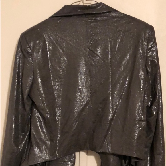 Blazer - Picture 5 of 6